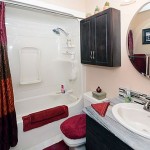 bathroomfull11751377avedonungerkennedyrealestate_500