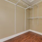MB Walk-in Closet